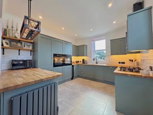 Photo 33- click for photo gallery